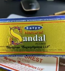 다섯 종류 샀는데 이 향이 제일 맘에 듭니다.
