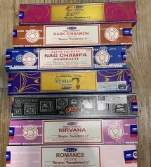 박스 뜯자마자 향이 진하네요
