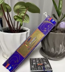 형이너뮤좋아요 콘으로 드래곤향도 나오면 좋겟어요! 콘 추천받아서 샀는데 좋아요! 반