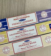 집에서 고기 구워먹으면 필수로 피워주고 있어요ㅋㅋ집안 음식 냄새도 싹 잡아주고 은은