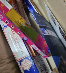 갠적인 생각인데 향을 태우는 것 보다 그냥 놔두는게 원하는 향 내는데 좋은 것 같아요