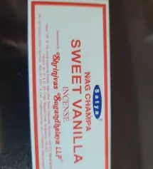 입문자라 은은한 향도 강하게 느껴져요 적응되면 좋을듯해요 아직은 태우는 향보다 그냥