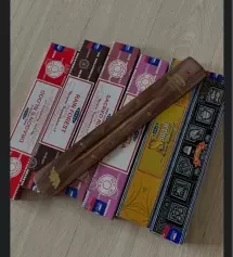 여전히 은은한 향 풍기며 잘사용중입니다^^
