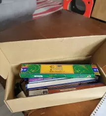 인센스 처음 사용합니다. 공식몰이라서 초급자인 저한테는 신뢰가 가고 포장도 꼼꼼하게