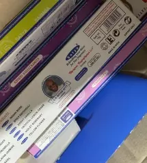 친구한테 선물받아서 쓰다 향이 좋아서 시켰어요 현관문앞에서부터 택배뜯지도 않았는데