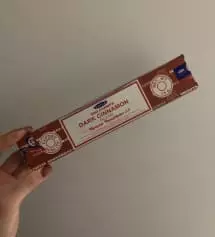 처음엔 특이하다 싶다가도 어느새 적응되어서 현관 열때마다 나는 향에 너무 좋아요~!
