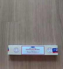 너무나도 매력적인 향입니다. 천일야화 주인공들이 막 튀어나와 이야기를 전해줄 것만 