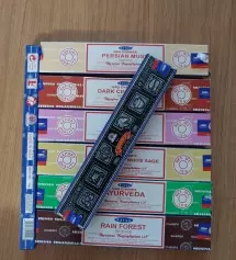 아주 달콤한 주스향이나 사탕공장에서 달콤하게 흘러나오는 기분좋은 향이예요. 사랑스