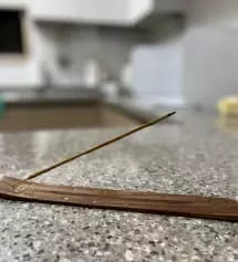 너무너무너무 분위기 있음. 집에서 고기생선 해먹고 난뒤 피워두면 냄새 잘빠짐. 솔직히