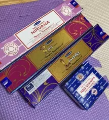 너무 잘 사용하고있어서ㅋㅋ 재구매했어요^^ 박스 열자마자ㅋ 향이 가득!!!!ㅋㅋ 대박이