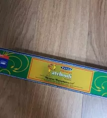 모기가 싫어하는 향이라고 해서 구입해 봤는데제 취향과도 좀 거리가 있는 것 같아요 ㅎ