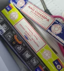 향이 금방날아기간하는데 피울땐좋아요
