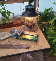 장마가오기전 재구매했는데 포장박스뜯는데도 향이 ~ 역시나그참이네요☆
