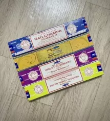 인센스 스틱 처음 구매인데 나그참파 제품이 유명하다고 해서 주문해보았어요~ 로즈마리