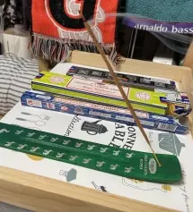 처음 사서 피워봅니다.
