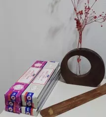 미스틱 요가! 제일 좋아하는향 이쥬ㅋㅋㅋ나그참바 인센스 처럼 대용량이 나오길 기다려