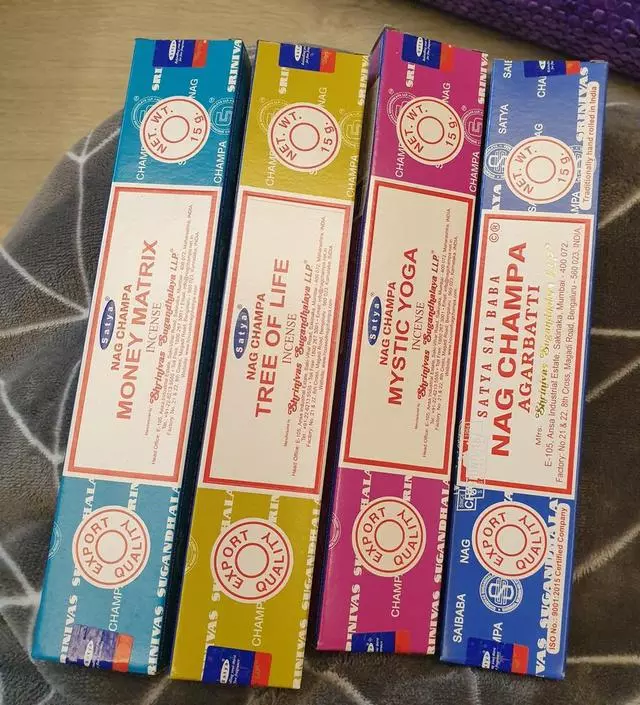 고른거 전부 향이 너무 좋아요. 진한데 기분나쁘게 진한 향이 아니라 비누향같아요. 유