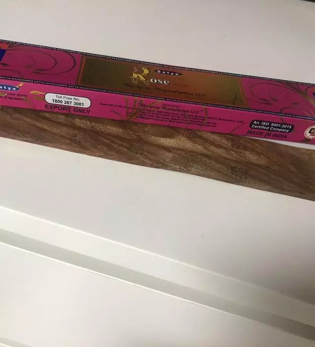 신혼여행 선물로 주었는데 맘에들어하네요
