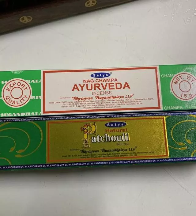 향이 많이 강하지 않고 좋아요
