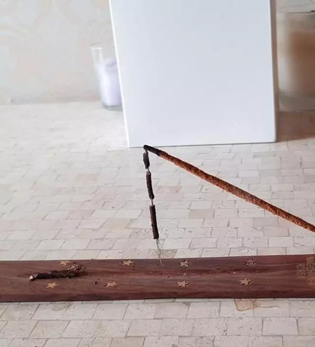 처음 사용이라 무난한 향 위주로 다양하게 구매했어요 어제는 산달, 오늘은 tree of li