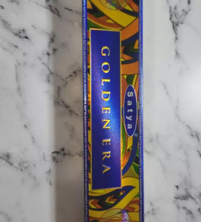 시그니처도 좋구 골든도좋아요. 기분도살짝좋아지는거같아요ㅎㅎ 내일은 또 다른향으로