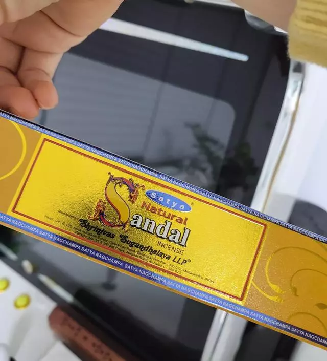 기분전환으로 하나씩 피우네요
