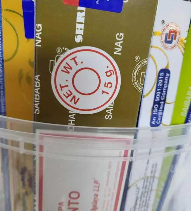 기분전환으로 하나씩 피우네요
