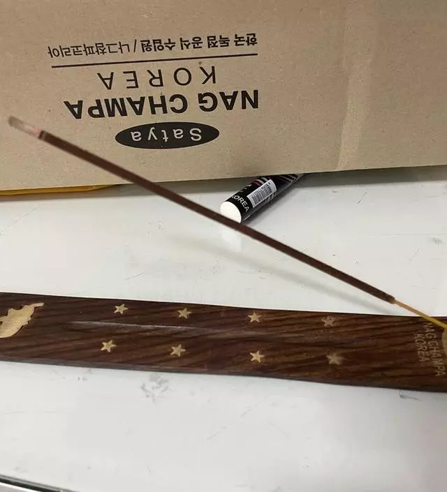 인센스 처음 써보는데 향이 너무 좋네요ㅠㅠ
