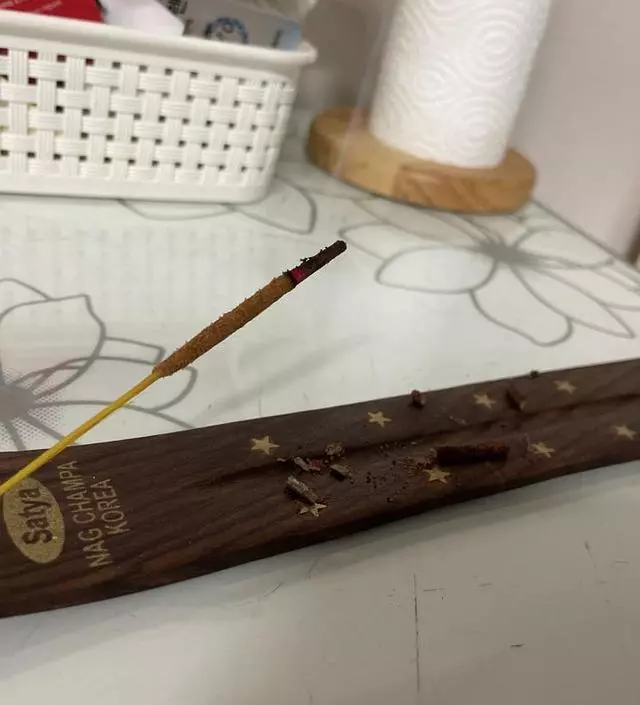 인센스 처음 써보는데 향이 너무 좋네요ㅠㅠ
