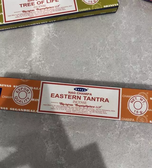 러쉬에 그 무슨 향과 비슷한게 이름은 모르겠지만 맡아보면 아 하는 그 향인데요 ㅠㅠ 