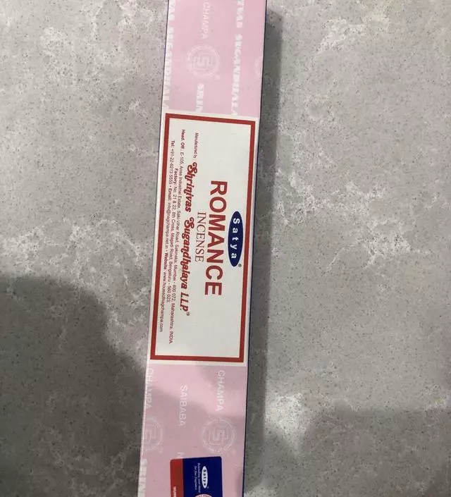 달달구리한 향이 나는거같아요~~
