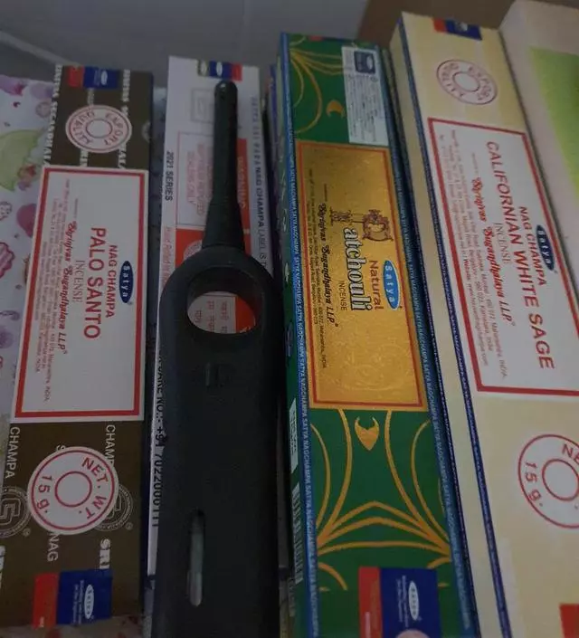 향이 약한듯해요 통째로둬도 향긋한데 덜한듯
