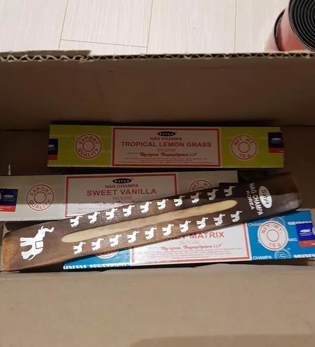 박스열때부터 냄새가 외국여행갈때 냄새네요 감사합니다
