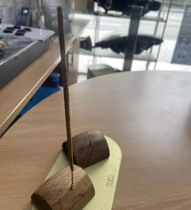 역시 정품이 좋네요^^ 배송도 빠릅니다.
