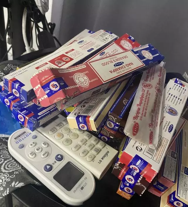 항상 여러향을 번갈아가며 쓰는데 가장 맘에 들었던 오리엔탈고 기본 라인으로 또 시켰