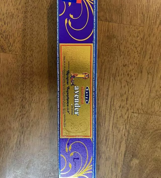 향이 좋네요~ 냄새나는 요리했을 때 냄새 지우기 용으로도 좋아요
