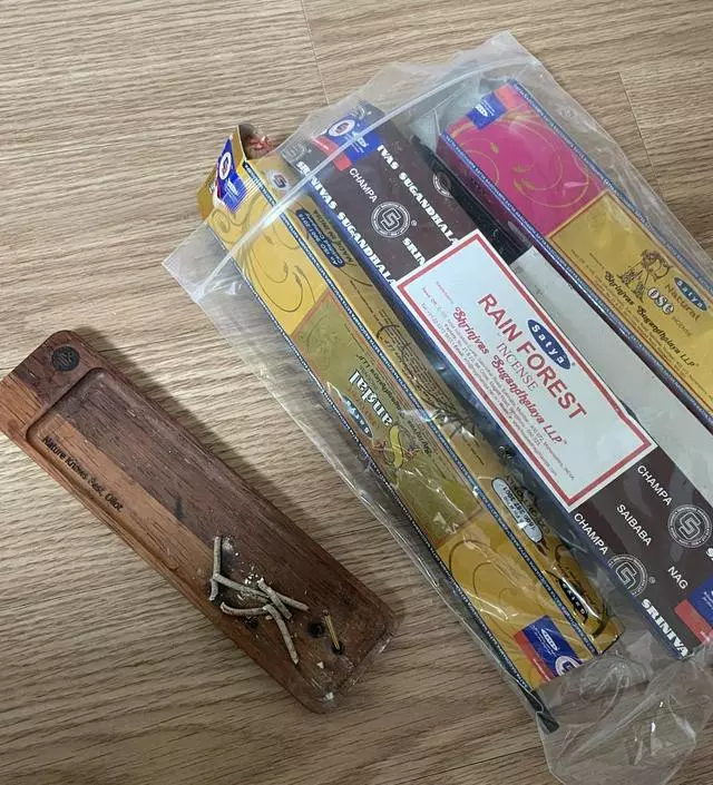 너무 잘쓰고 있어요 ! 향도 좋고 오래가니 좋습니다^^
