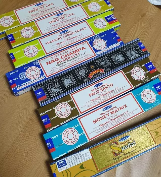 캠핑용품샵에서 트리오브라이프 향에 반해 나그참파에 입문했습니다
