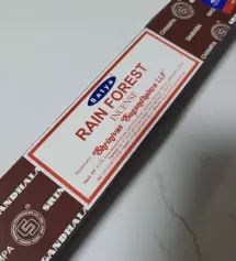 향이 너무좋아요!!!!레인포레스트 로즈최애!!!
