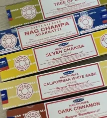 향초만 사용하다가 인센스는 처음이에요
