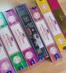 계속해서 이용중이에요. 모든 향 너무 좋고 심신이 편안해지는 걸 느낍니다. 나그참파 