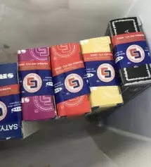 정품이라서 마음놓고 사용중입니다
