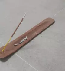 향이 좋아요. 선물받았다가 너무 좋아서 직접 구매했어요.
