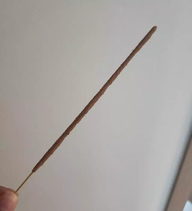 향도 너무 좋고 피워놓으면 은은하게 잔향이 남아있어요
