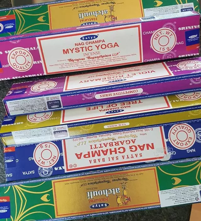 향이 생각보다 좋습니다 근데 코가 상당히 맵습니다
