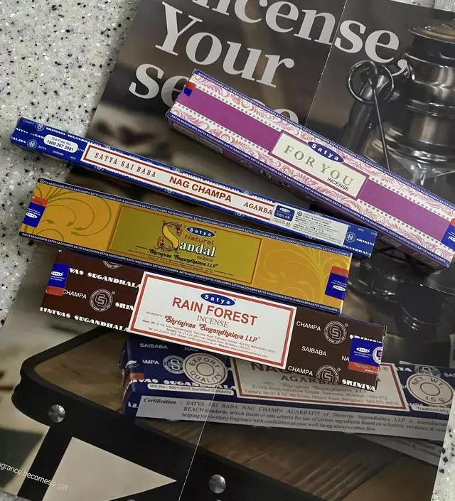 빠른배송이라 좋아요!박스뜯자마자 향이 온집에 퍼지네요! 잘쓸게용
