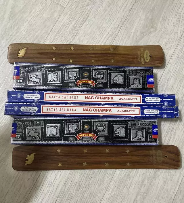 늘 사용하는 나그참파 ! 향 너무 좋아요!!
