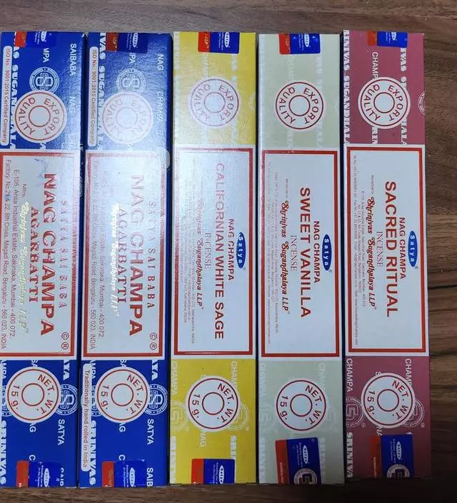 향이 좋아요 지속시간도 기네요
