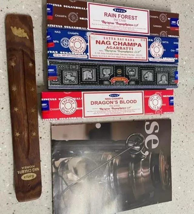 인센스 첨써보는데 향 마음에 듭니다.
