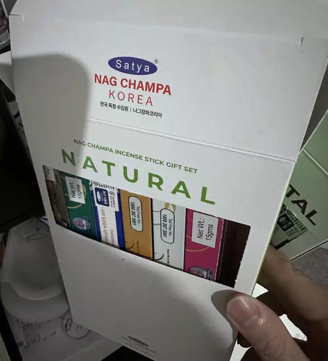 항상 잘 쓰는 제품인데 내츄럴 컬렉션은 처음이에요! 무난하게 쓰기 좋고 은은해요 ㅎㅎ